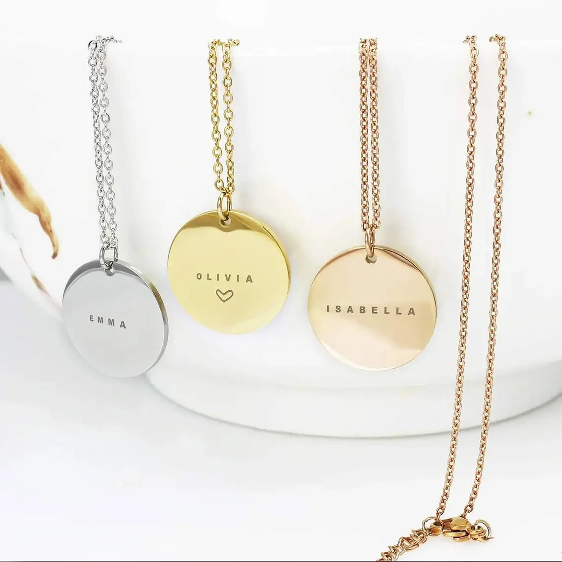 Birth Flower Necklace - Collier pendentif rond en acier inoxydable
